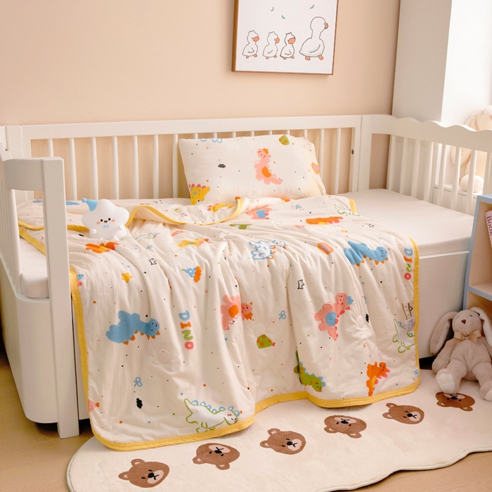 91家纺网 家纺一手货源 找家纺 鱼宝 2026春夏新款儿童针织棉夏被夏凉被空调被 波点恐龙