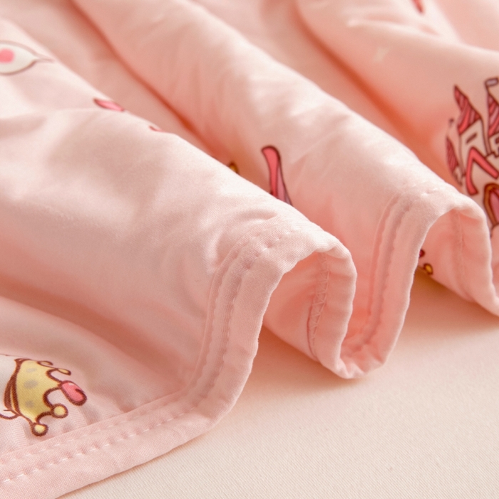 91家纺网 家纺一手货源 找家纺 鱼宝 2026春夏新款儿童针织棉夏被夏凉被空调被 彩虹马