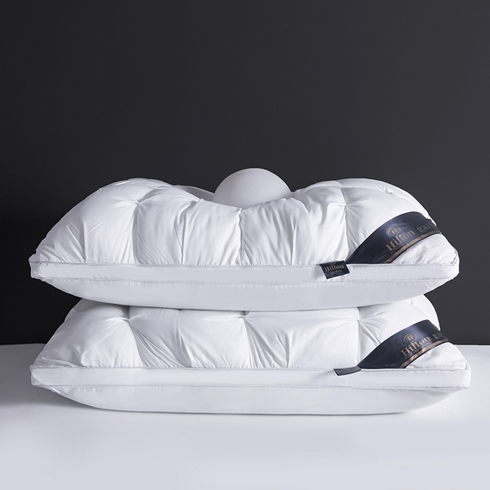 91家纺网 家纺一手货源 找家纺 锦鲤枕芯 2026新款希尔顿五星级酒店枕头枕芯学生扭花枕枕头枕芯 白