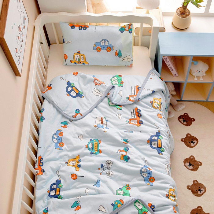 91家纺网 家纺一手货源 找家纺 鱼宝 2026春夏新款儿童针织棉夏被夏凉被空调被 嘟嘟车