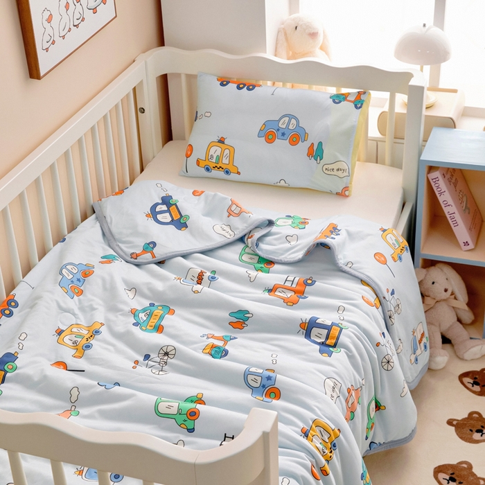 91家纺网 家纺一手货源 找家纺 鱼宝 2026春夏新款儿童针织棉夏被夏凉被空调被 嘟嘟车