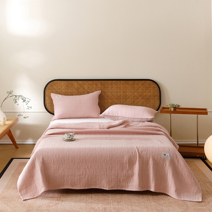 91家纺网 家纺一手货源 找家纺 悦然毛巾被 2026新款素色提花全棉三层纱盖毯毛巾被A类休闲毯 原织豆纱