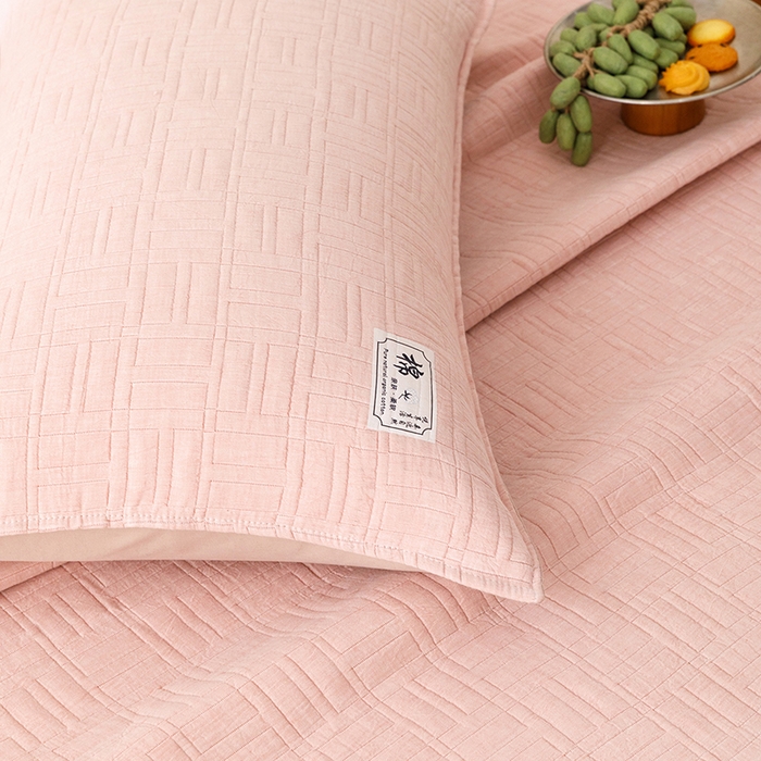 91家纺网 家纺一手货源 找家纺 悦然毛巾被 2026新款素色提花全棉三层纱盖毯毛巾被A类休闲毯 原织豆纱