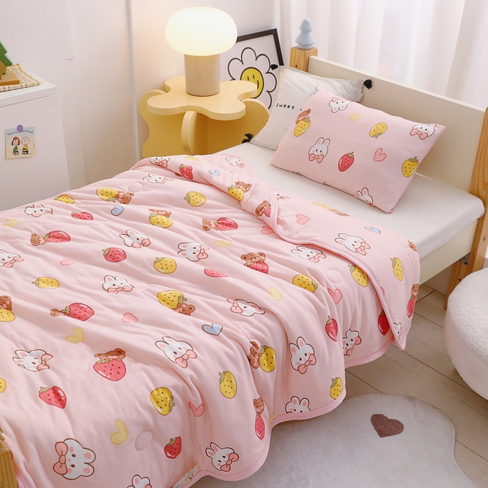 91家纺网 家纺一手货源 找家纺 鱼宝 2026春夏新款儿童针织棉夏被夏凉被空调被 果冻兔