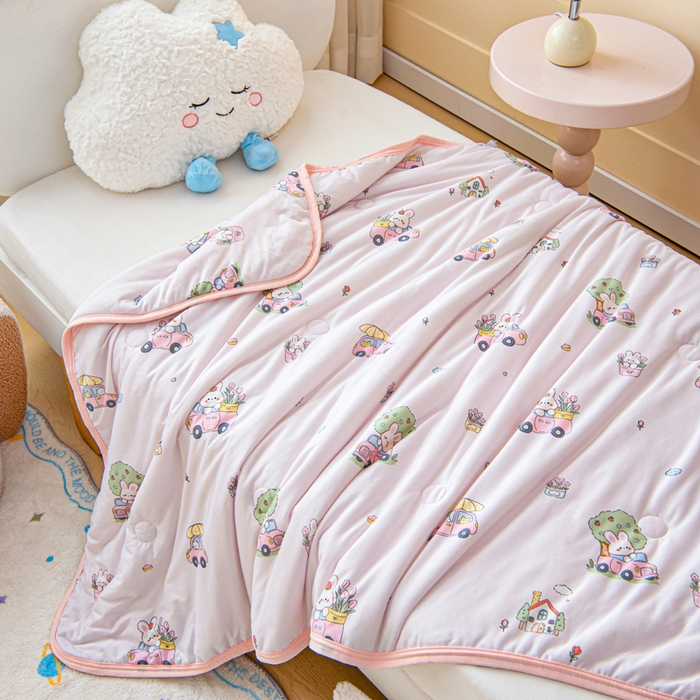 91家纺网 家纺一手货源 找家纺 鱼宝 2026春夏新款儿童针织棉夏被夏凉被空调被 小兔家园