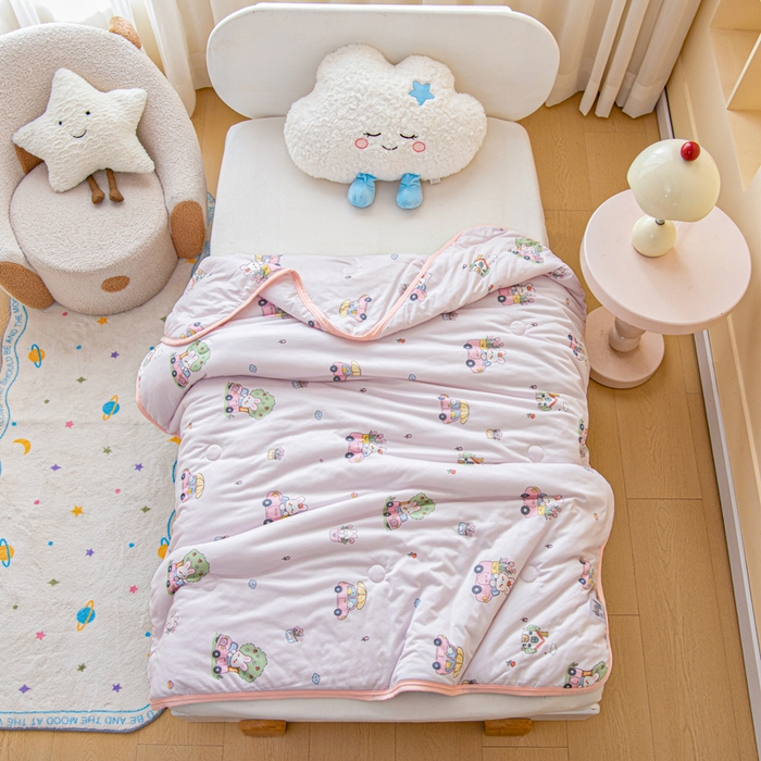 91家纺网 家纺一手货源 找家纺 鱼宝 2026春夏新款儿童针织棉夏被夏凉被空调被 小兔家园