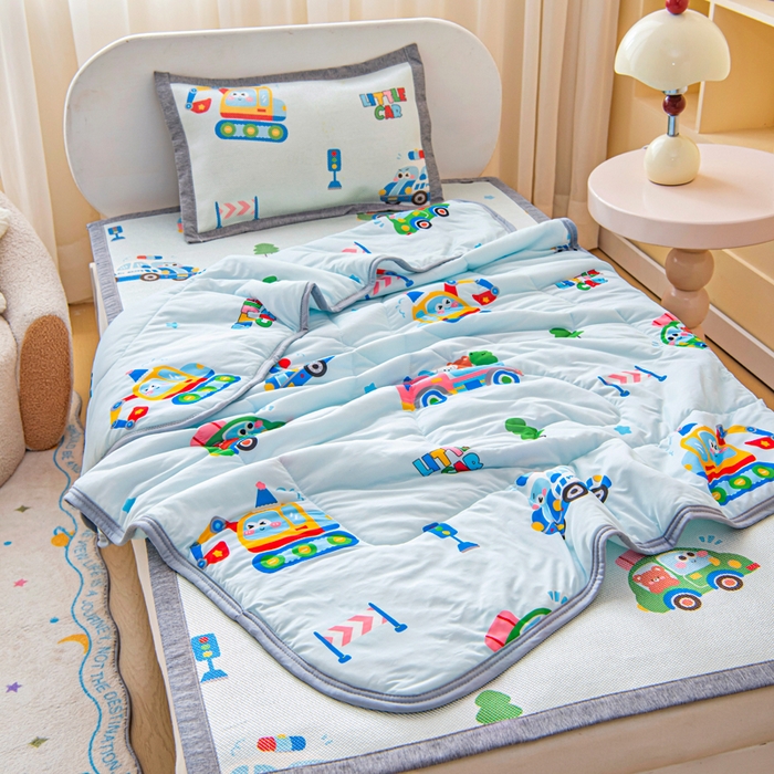 91家纺网 家纺一手货源 找家纺 鱼宝 2026春夏新款数码印花儿童凉感丝夏被夏凉被空调被 超级警车