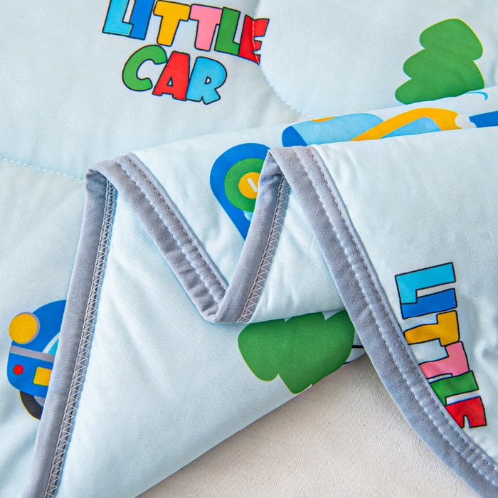 91家纺网 家纺一手货源 找家纺 鱼宝 2026春夏新款数码印花儿童凉感丝夏被夏凉被空调被 超级警车