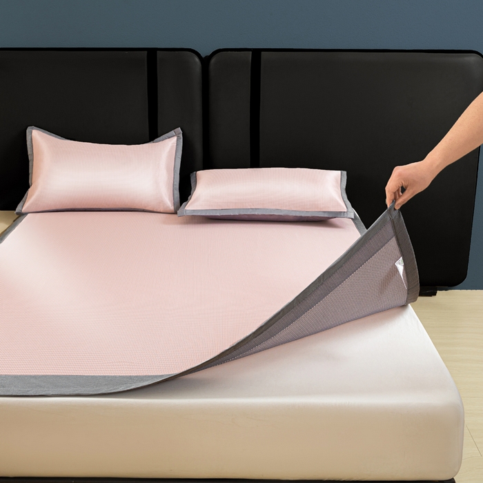 91家纺网 家纺一手货源 找家纺 （总）乐窝家纺仓储 2026新款A类抗菌碳光冰丝席冰藤席床笠款加厚三明治复合凉席三件套学生宿舍两件套