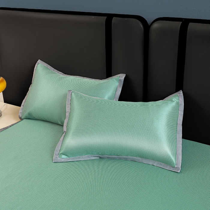 91家纺网 家纺一手货源 找家纺 乐窝家纺仓储 2026新款A类抗菌碳光冰丝席冰藤席床笠款加厚三明治复合凉席三件套学生宿舍两件套 水绿-床席款