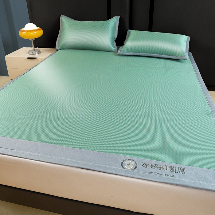 91家纺网 家纺一手货源 找家纺 乐窝家纺仓储 2026新款A类抗菌碳光冰丝席冰藤席床笠款加厚三明治复合凉席三件套学生宿舍两件套 水绿-床席款