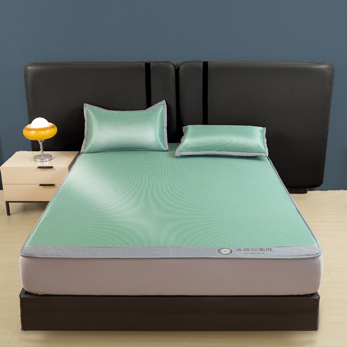 91家纺网 家纺一手货源 找家纺 乐窝家纺仓储 2026新款A类抗菌碳光冰丝席冰藤席床笠款加厚三明治复合凉席三件套学生宿舍两件套 水绿-床笠款