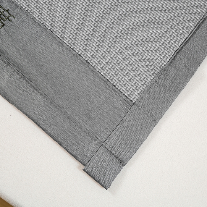 91家纺网 家纺一手货源 找家纺 乐窝家纺仓储 2026新款A类抗菌碳光冰丝席冰藤席床笠款加厚三明治复合凉席三件套学生宿舍两件套 银灰-床席款