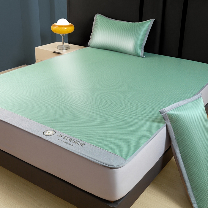 91家纺网 家纺一手货源 找家纺 乐窝家纺仓储 2026新款A类抗菌碳光冰丝席冰藤席床笠款加厚三明治复合凉席三件套学生宿舍两件套 水绿-床笠款