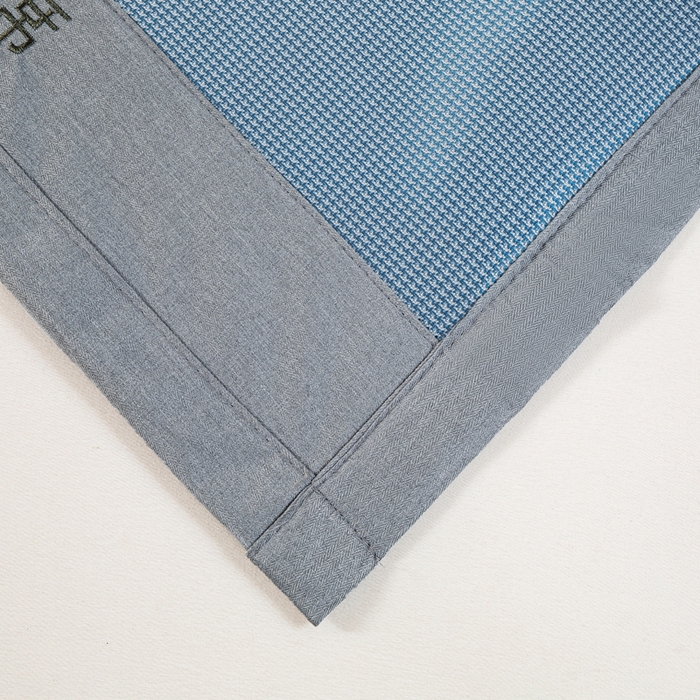 91家纺网 家纺一手货源 找家纺 乐窝家纺仓储 2026新款A类抗菌碳光冰丝席冰藤席床笠款加厚三明治复合凉席三件套学生宿舍两件套 天蓝-床席款