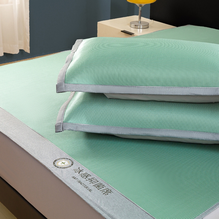 91家纺网 家纺一手货源 找家纺 乐窝家纺仓储 2026新款A类抗菌碳光冰丝席冰藤席床笠款加厚三明治复合凉席三件套学生宿舍两件套 水绿-床笠款