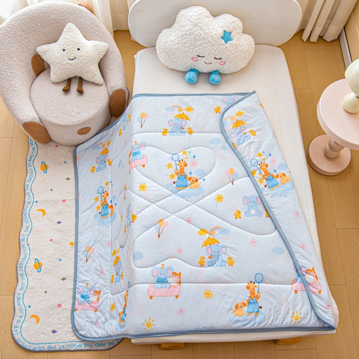 91家纺网 家纺一手货源 找家纺 鱼宝 2026春夏新款数码印花儿童凉感丝夏被夏凉被空调被 萌鹿小象