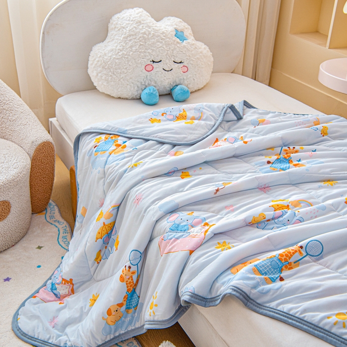 91家纺网 家纺一手货源 找家纺 鱼宝 2026春夏新款数码印花儿童凉感丝夏被夏凉被空调被 萌鹿小象