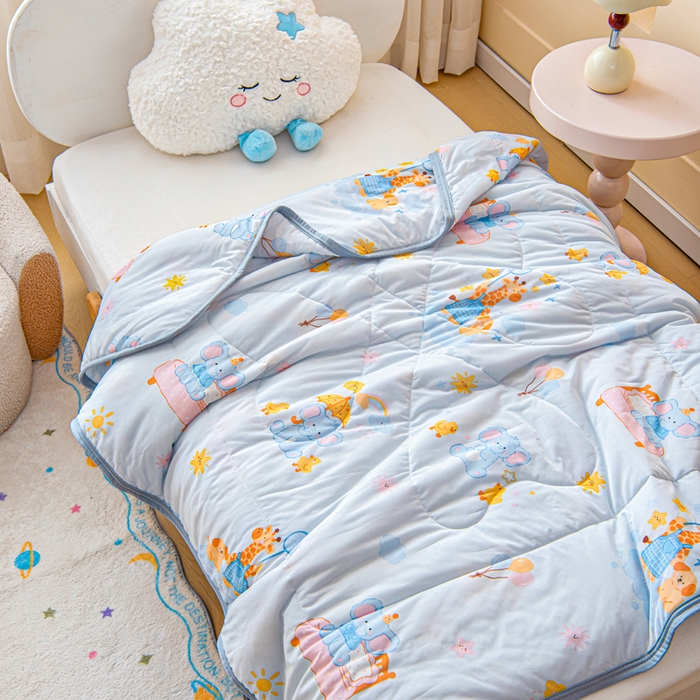 91家纺网 家纺一手货源 找家纺 鱼宝 2026春夏新款数码印花儿童凉感丝夏被夏凉被空调被 萌鹿小象