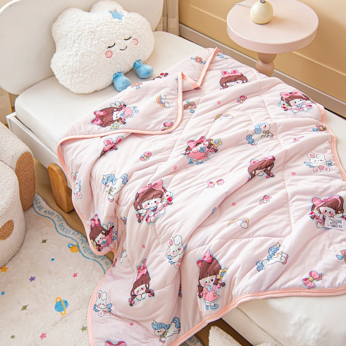 91家纺网 家纺一手货源 找家纺 鱼宝 2026春夏新款数码印花儿童凉感丝夏被夏凉被空调被 魔法公主