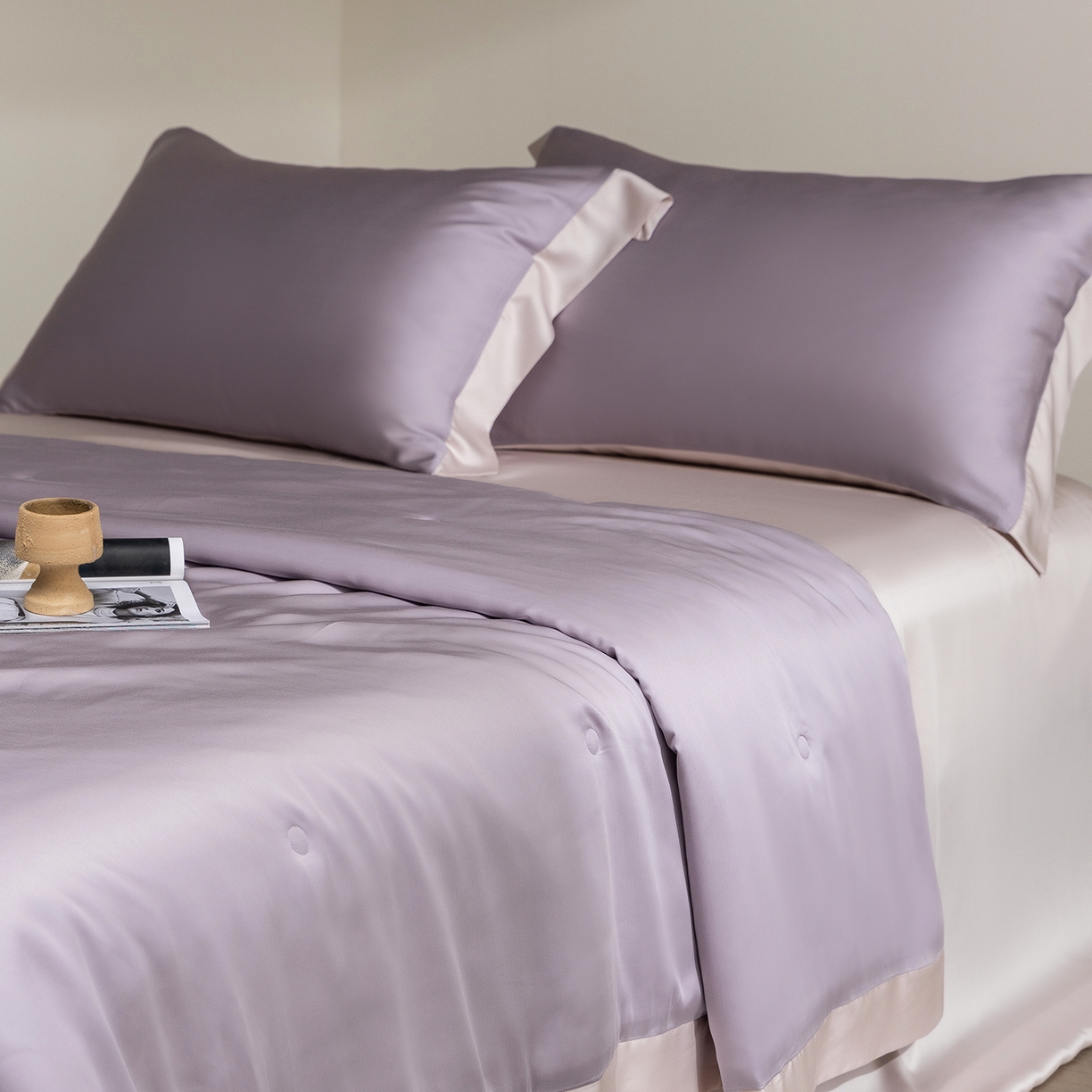 91家纺网 家纺一手货源 找家纺 佳汐蓝家纺 2026新款进口奥地利兰精天丝丝颜悦色-夏被四件套 丁香紫