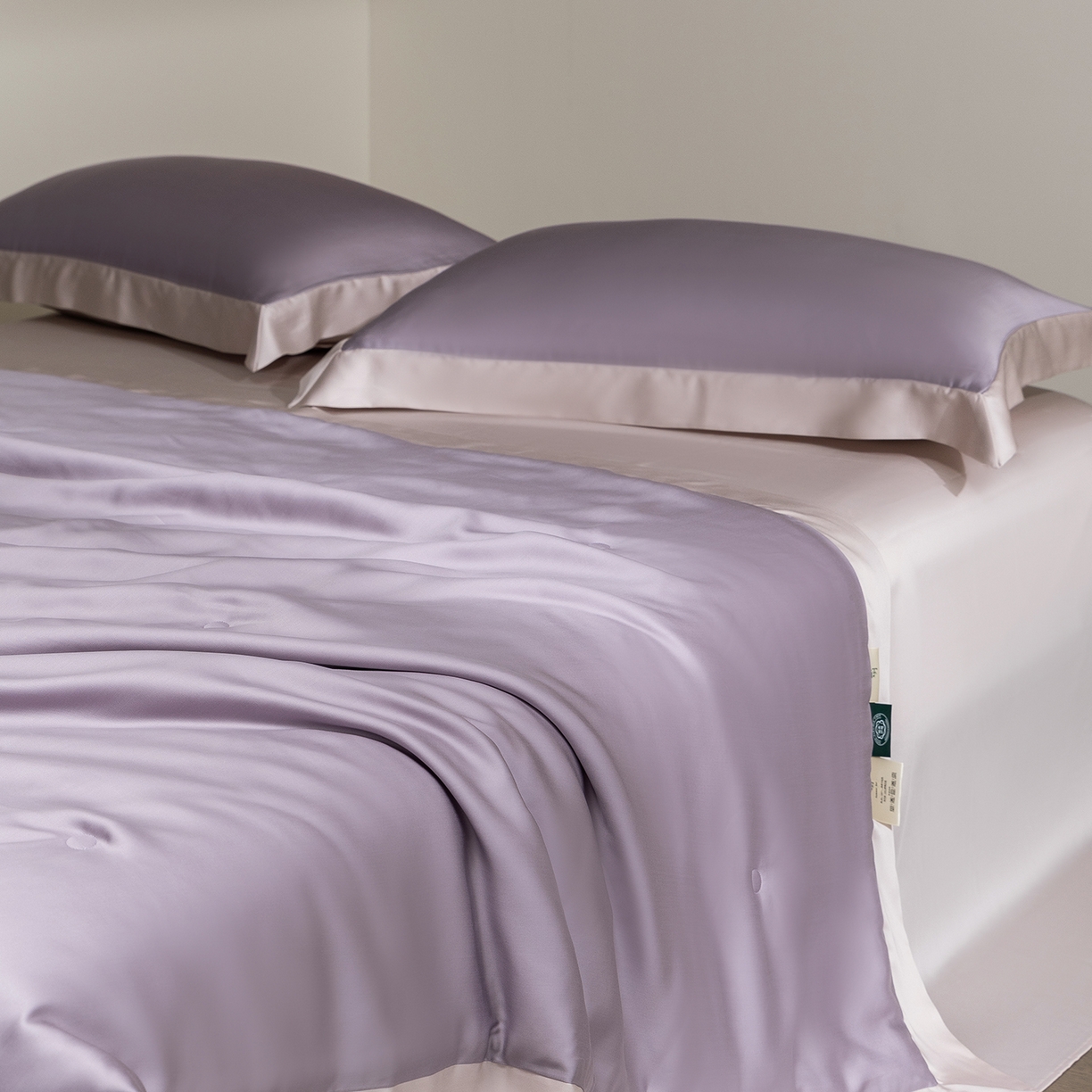 91家纺网 家纺一手货源 找家纺 佳汐蓝家纺 2026新款进口奥地利兰精天丝丝颜悦色-夏被四件套 丁香紫