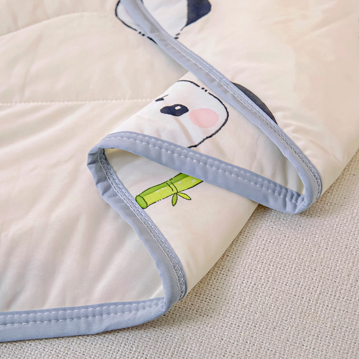 91家纺网 家纺一手货源 找家纺 鱼宝 2026春夏新款数码印花儿童凉感丝夏被夏凉被空调被 熊猫