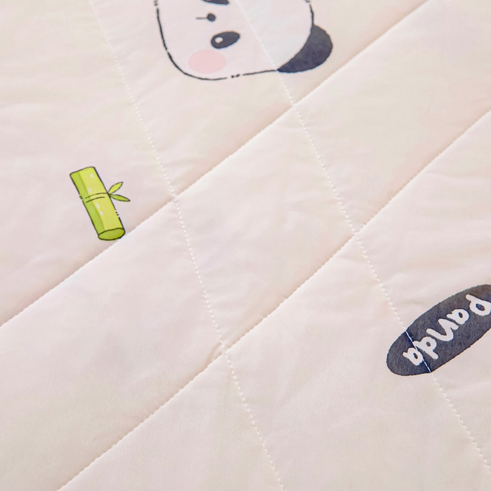 91家纺网 家纺一手货源 找家纺 鱼宝 2026春夏新款数码印花儿童凉感丝夏被夏凉被空调被 熊猫