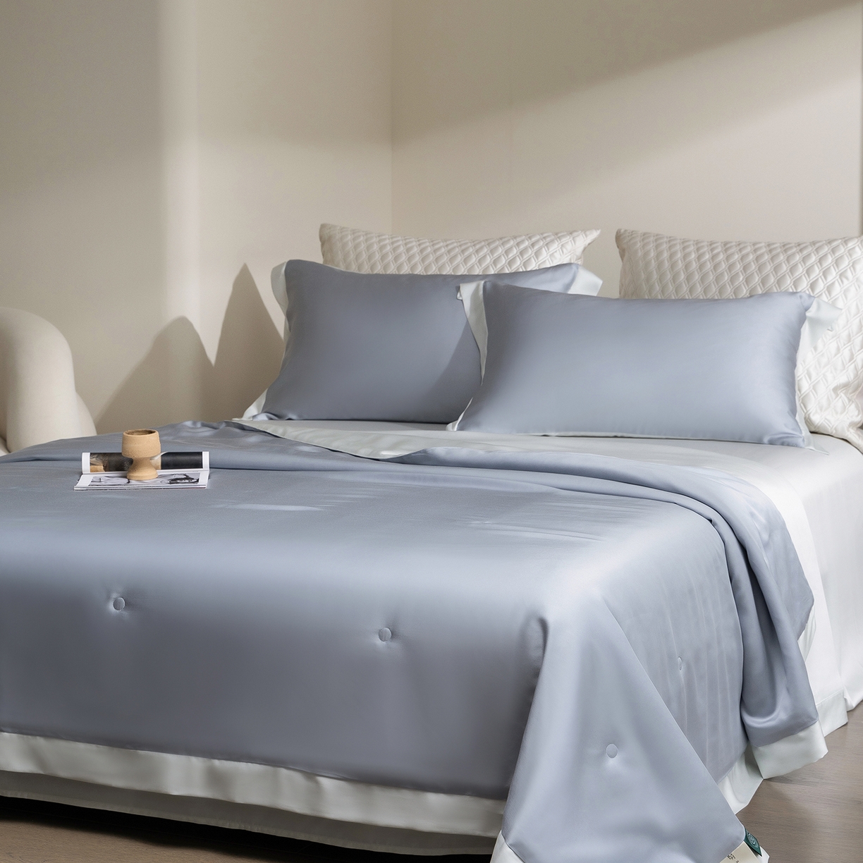 91家纺网 家纺一手货源 找家纺 佳汐蓝家纺 2026新款进口奥地利兰精天丝丝颜悦色-夏被四件套 灵境兰