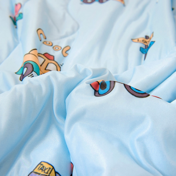 91家纺网 家纺一手货源 找家纺 鱼宝 2026春夏新款数码印花儿童凉感丝夏被夏凉被空调被 云朵巴士蓝