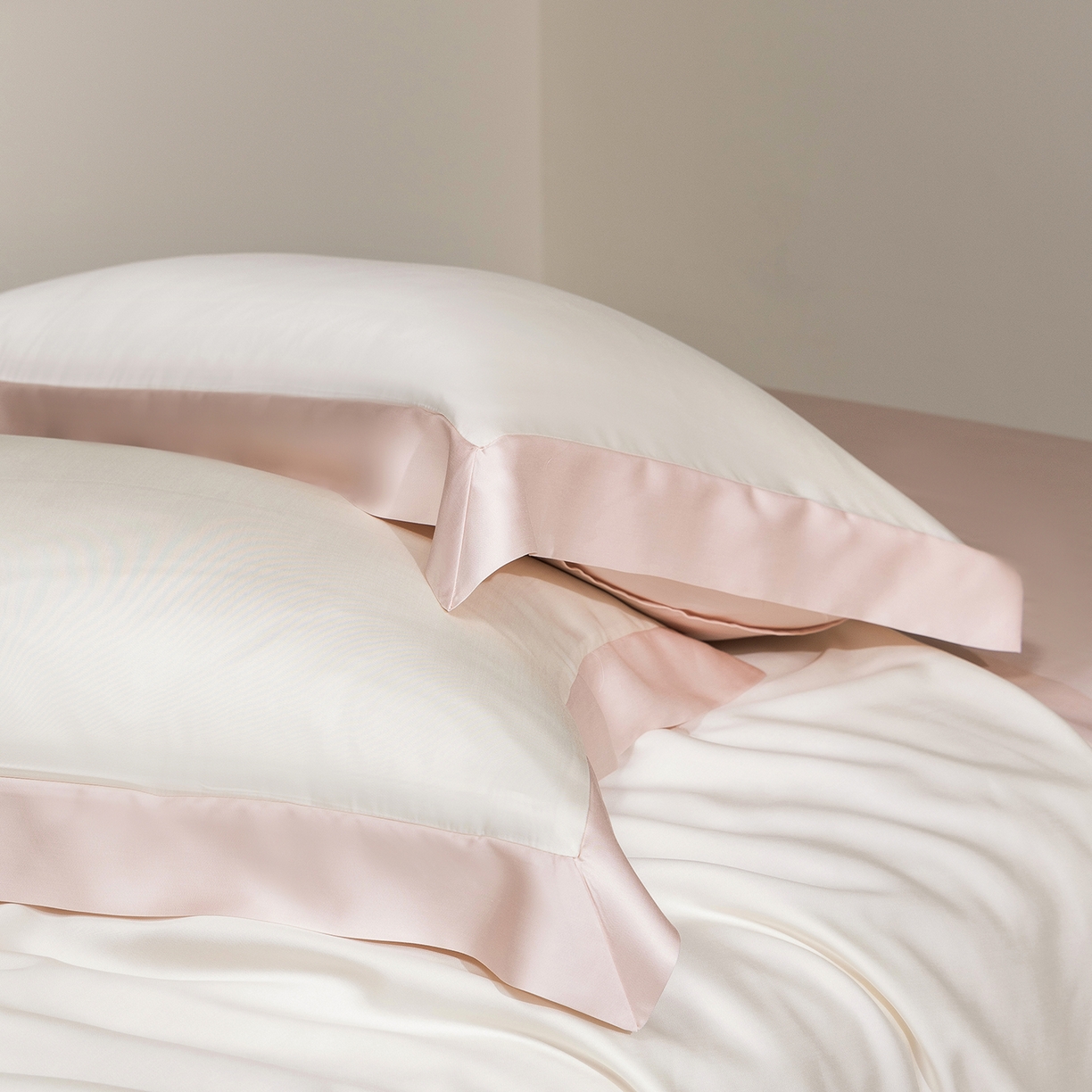 91家纺网 家纺一手货源 找家纺 佳汐蓝家纺 2026新款进口奥地利兰精天丝丝颜悦色-夏被四件套 杏云粉