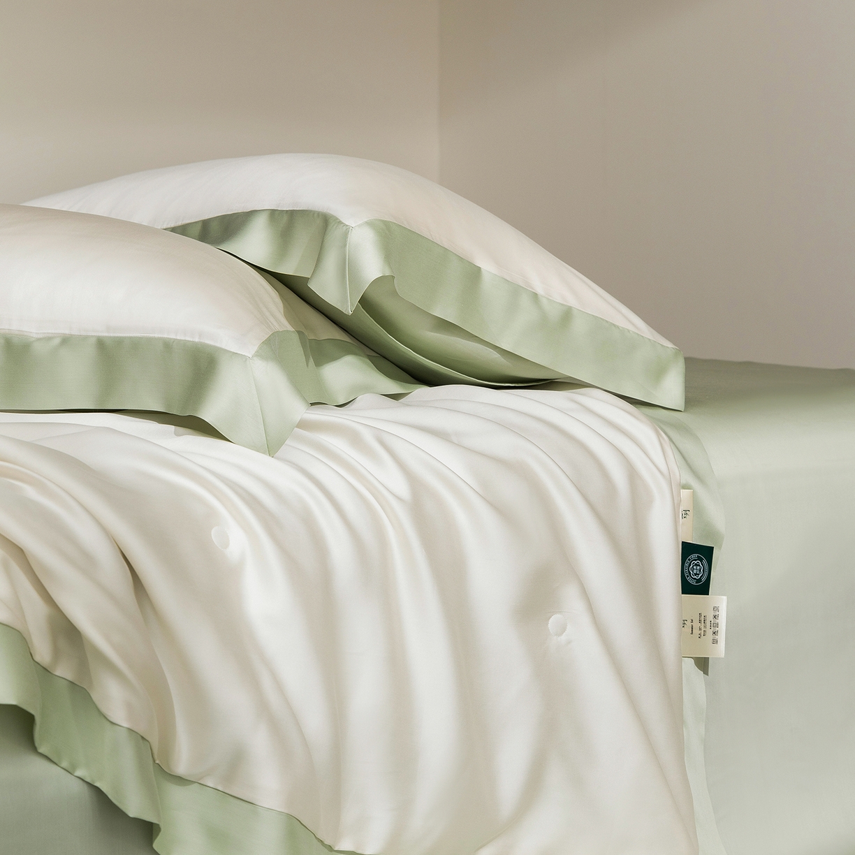 91家纺网 家纺一手货源 找家纺 佳汐蓝家纺 2026新款进口奥地利兰精天丝丝颜悦色-夏被四件套 杏云绿