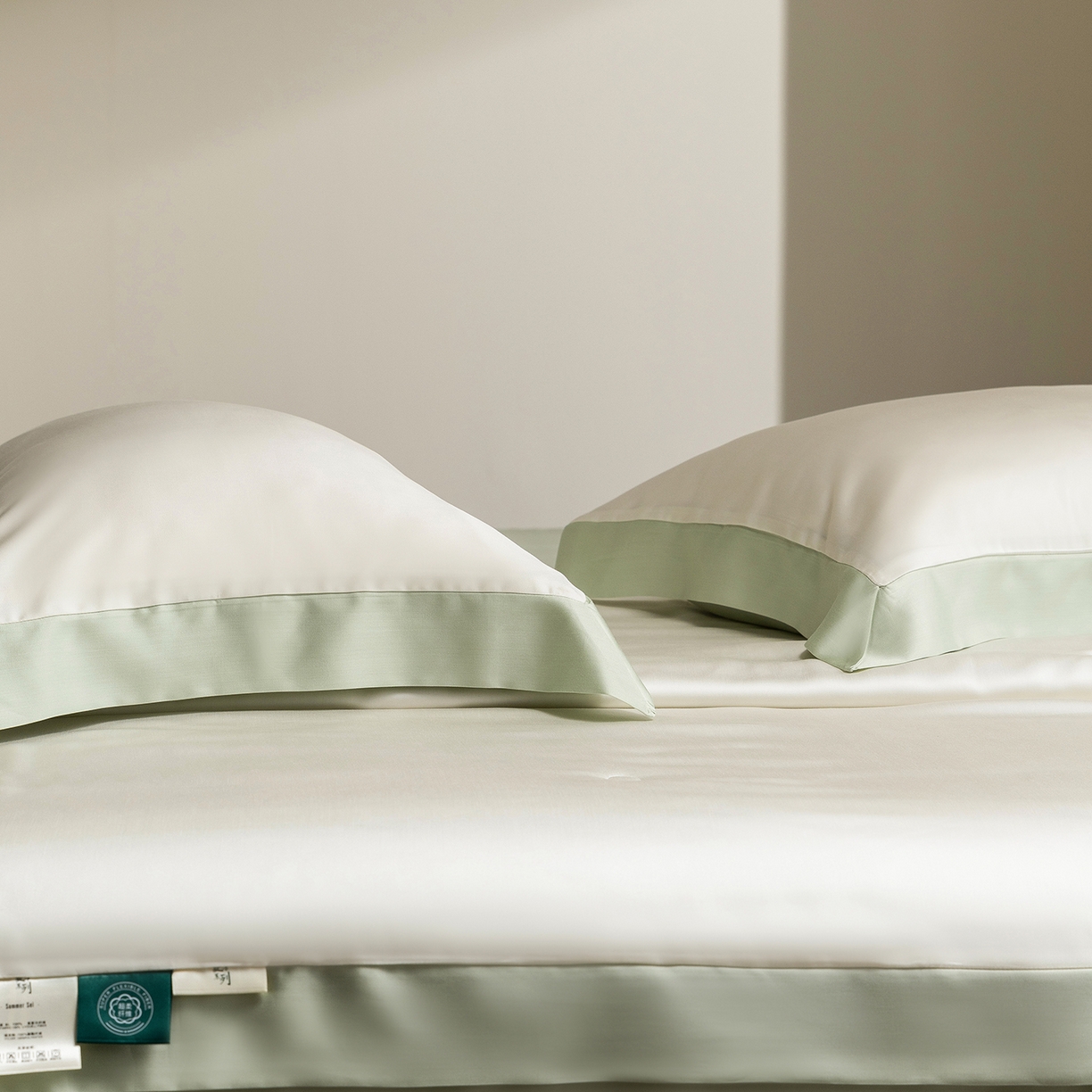 91家纺网 家纺一手货源 找家纺 佳汐蓝家纺 2026新款进口奥地利兰精天丝丝颜悦色-夏被四件套 杏云绿