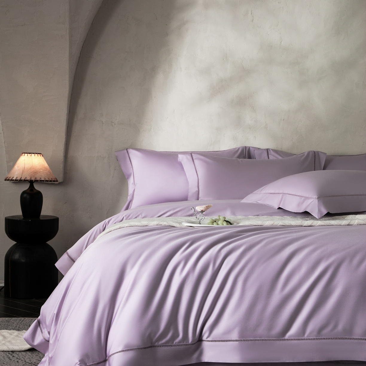 91家纺网 家纺一手货源 找家纺 佳汐蓝家纺 2026新款100支臻棉玲珑系列小镂空款四件套 玲珑-丁香紫