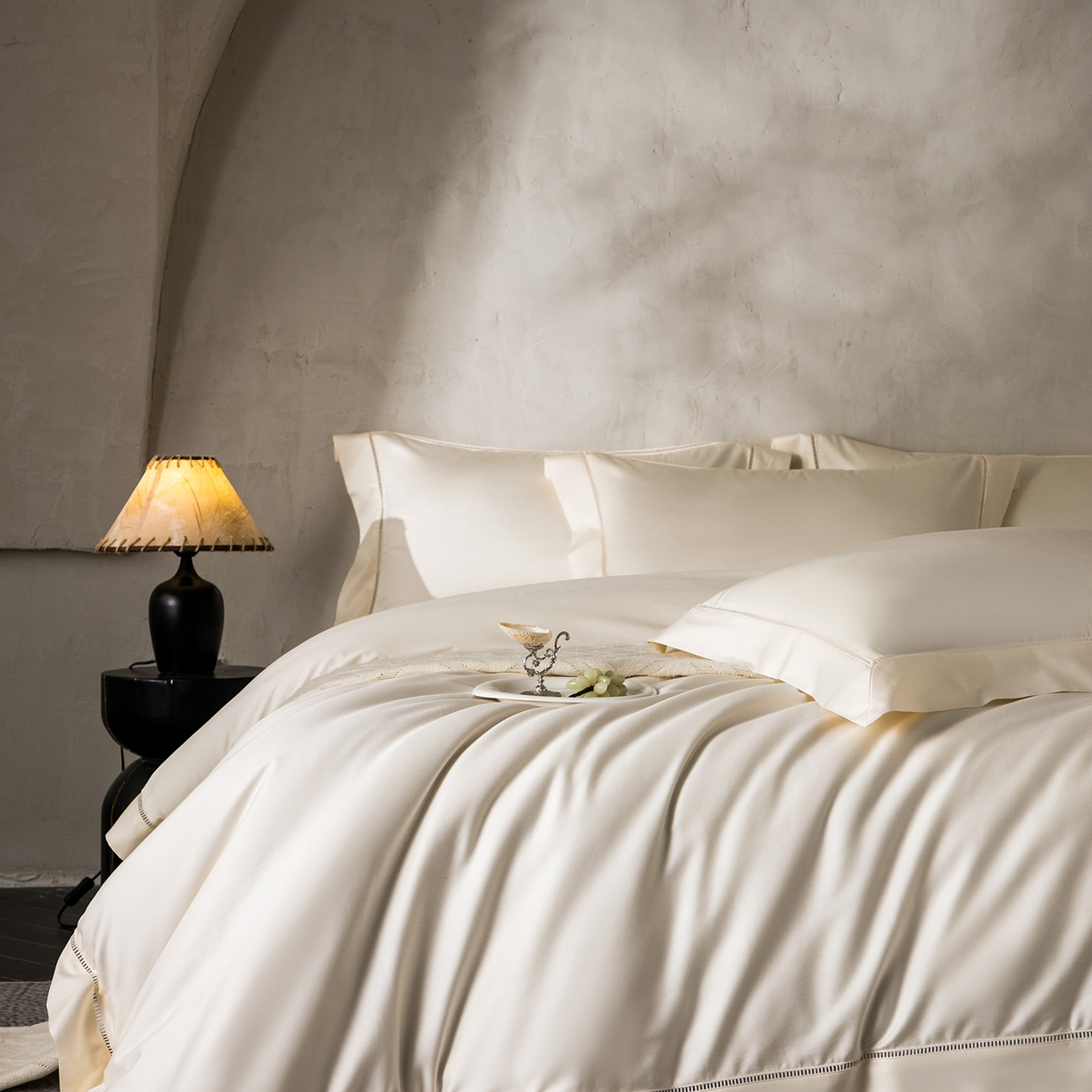 91家纺网 家纺一手货源 找家纺 佳汐蓝家纺 2026新款100支臻棉玲珑系列小镂空款四件套 玲珑-奶白