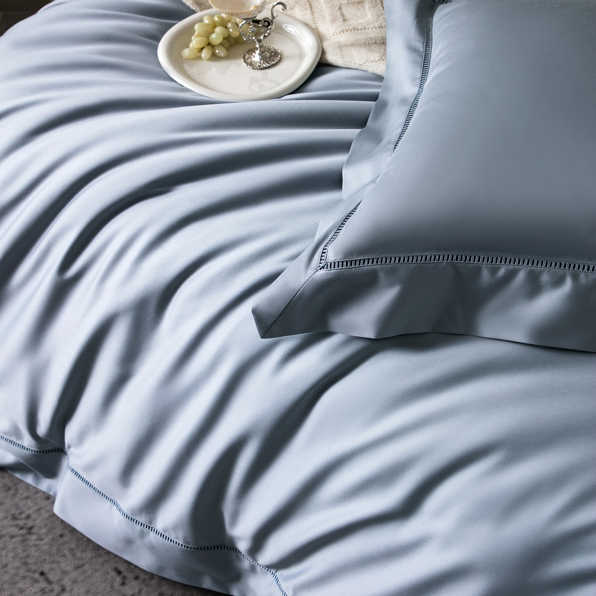 91家纺网 家纺一手货源 找家纺 佳汐蓝家纺 2026新款100支臻棉玲珑系列小镂空款四件套 玲珑-宁蓝