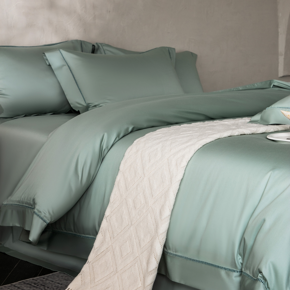 91家纺网 家纺一手货源 找家纺 佳汐蓝家纺 2026新款100支臻棉玲珑系列小镂空款四件套 玲珑-青绿