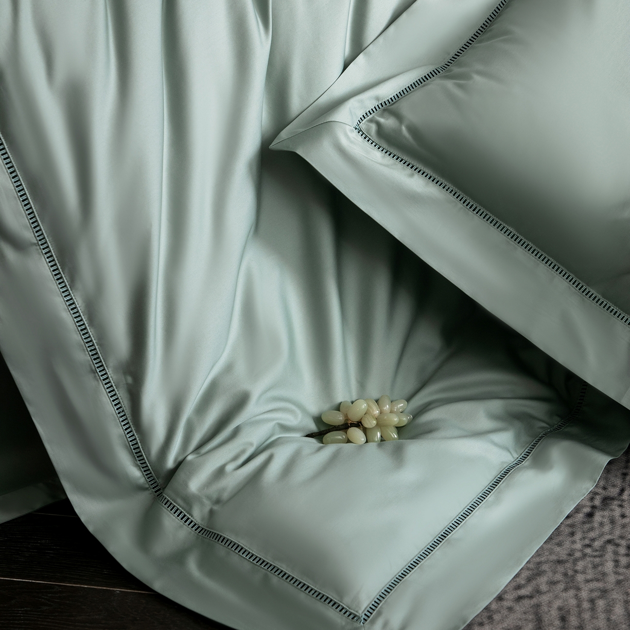 91家纺网 家纺一手货源 找家纺 佳汐蓝家纺 2026新款100支臻棉玲珑系列小镂空款四件套 玲珑-青绿