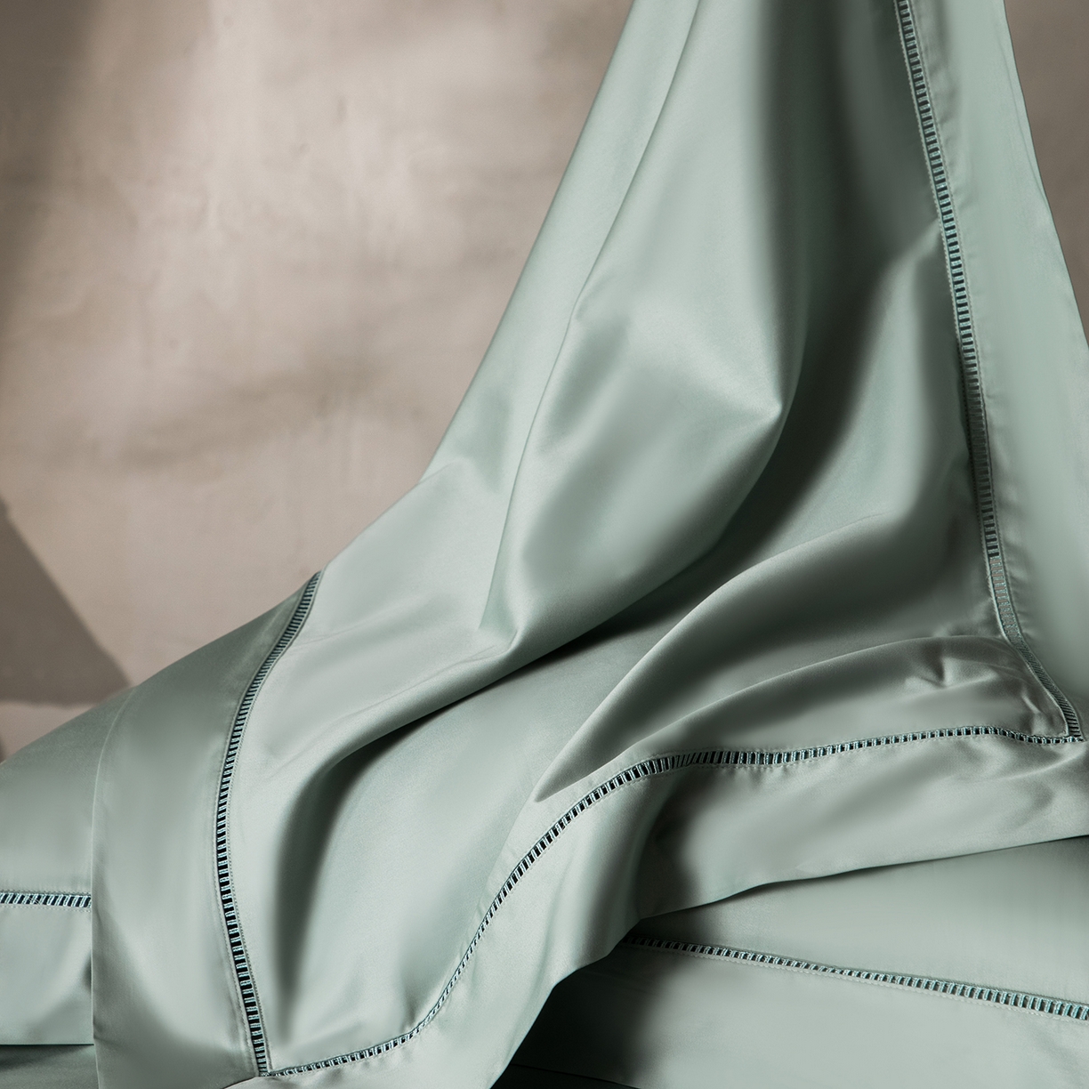 91家纺网 家纺一手货源 找家纺 佳汐蓝家纺 2026新款100支臻棉玲珑系列小镂空款四件套 玲珑-青绿