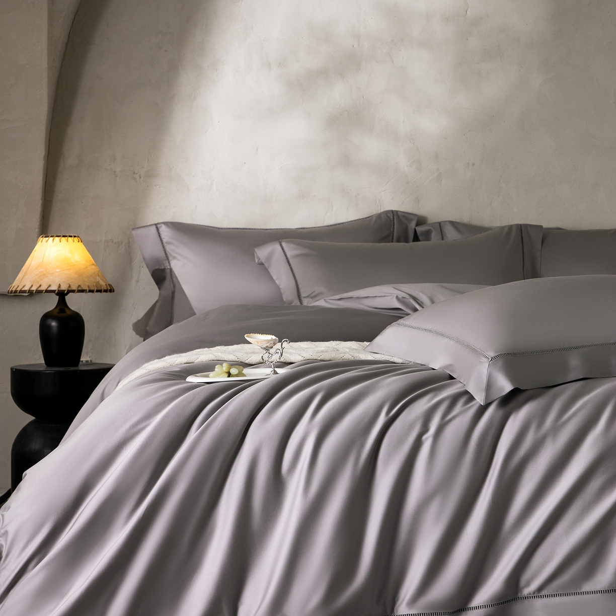 91家纺网 家纺一手货源 找家纺 佳汐蓝家纺 2026新款100支臻棉玲珑系列小镂空款四件套 玲珑-尚灰