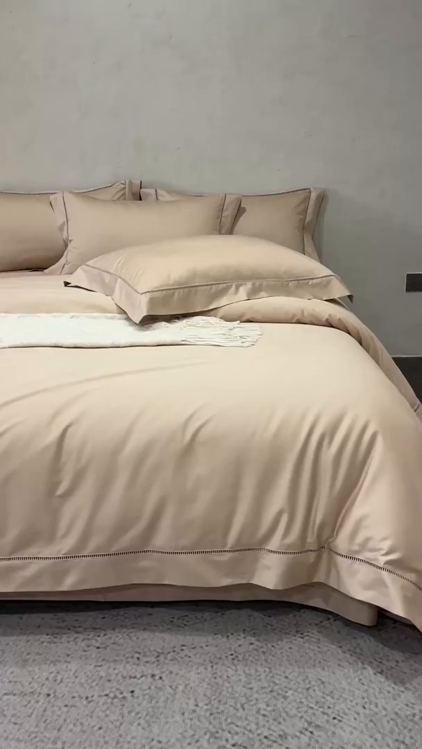 91家纺网 家纺一手货源 找家纺 佳汐蓝家纺 2026新款100支臻棉玲珑系列小镂空款四件套 玲珑-香槟金