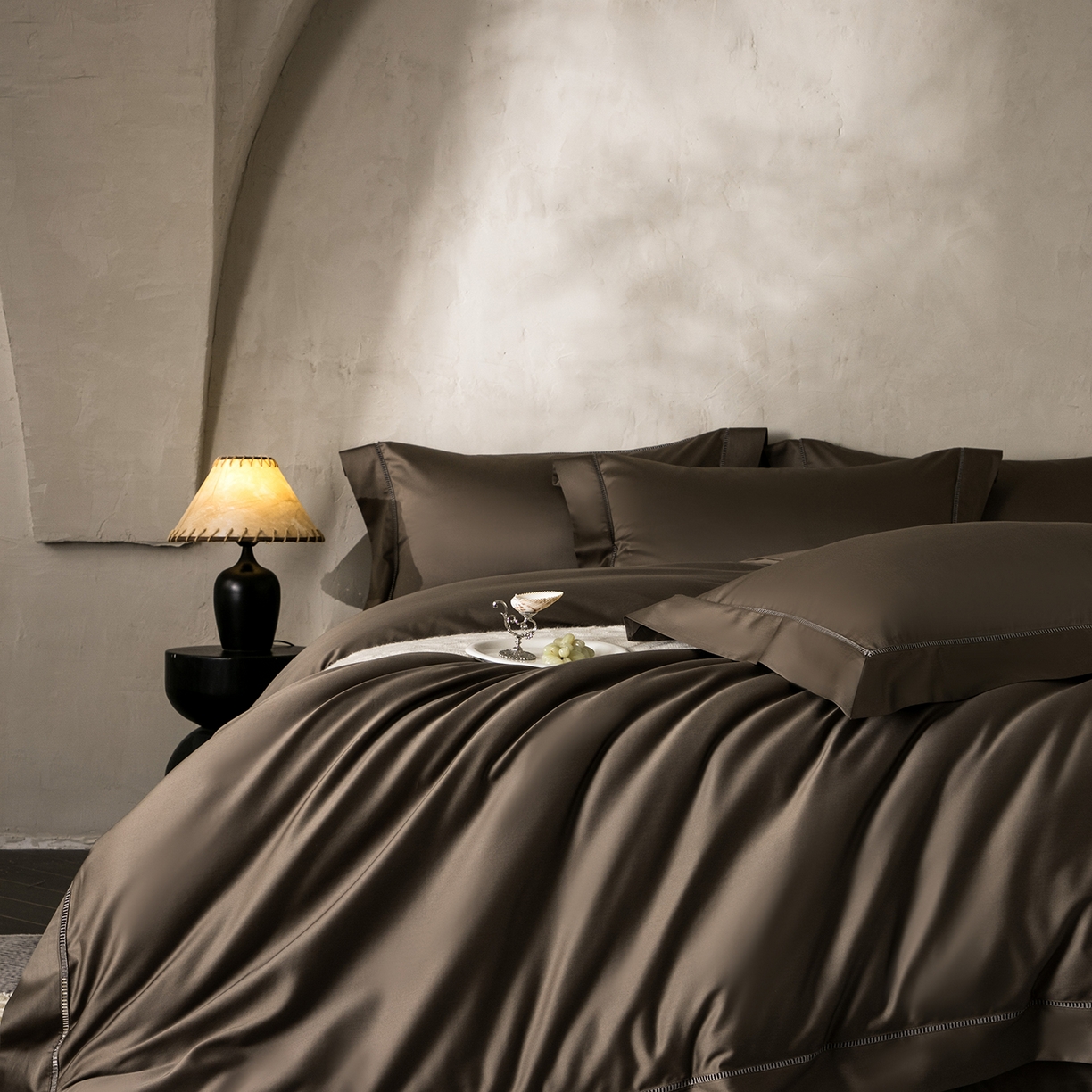 91家纺网 家纺一手货源 找家纺 佳汐蓝家纺 2026新款100支臻棉玲珑系列小镂空款四件套 玲珑-云咖