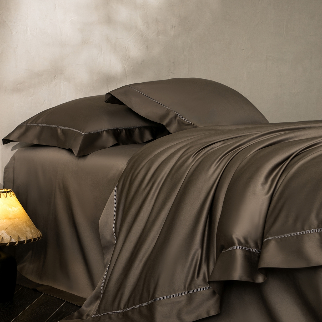 91家纺网 家纺一手货源 找家纺 佳汐蓝家纺 2026新款100支臻棉玲珑系列小镂空款四件套 玲珑-云咖