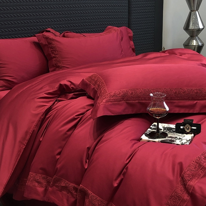 91家纺网 家纺一手货源 找家纺 黑白森林 2026新款匹马棉高定蕾丝大红系列 弗兰纳