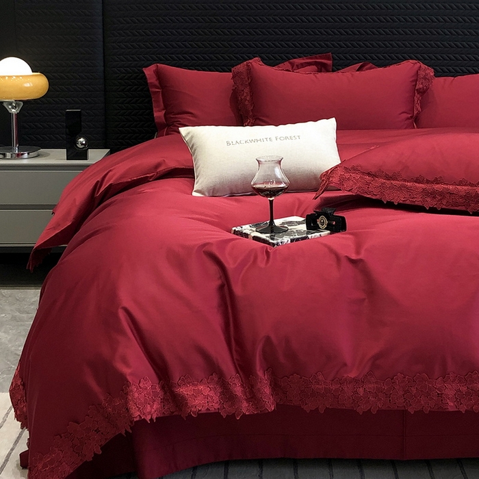 91家纺网 家纺一手货源 找家纺 黑白森林 2026新款匹马棉高定蕾丝大红系列 罗莎