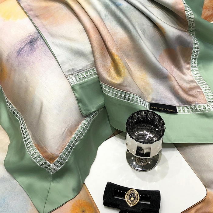 91家纺网 家纺一手货源 找家纺 黑白森林 2026新款轻奢天丝印花四件套 碧薇-绿