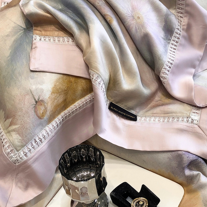 91家纺网 家纺一手货源 找家纺 黑白森林 2026新款轻奢天丝印花四件套 碧薇-紫