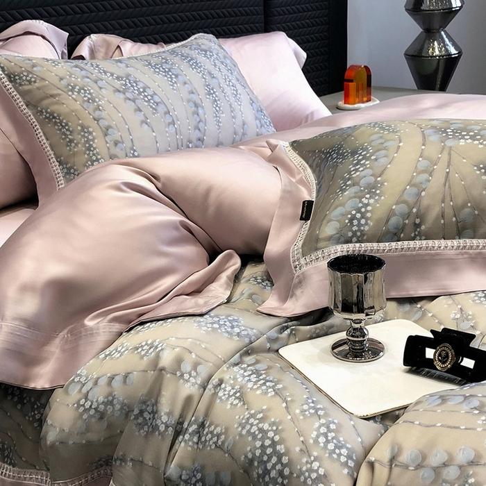 91家纺网 家纺一手货源 找家纺 黑白森林 2026新款轻奢天丝印花四件套 缦禾-灰