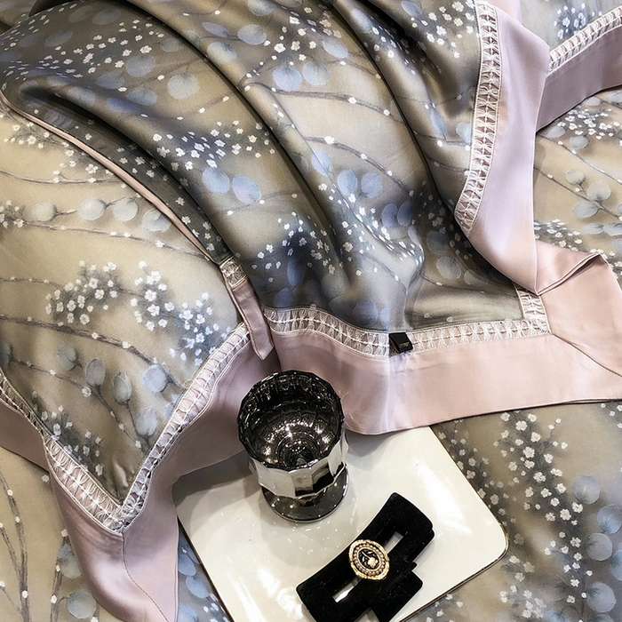 91家纺网 家纺一手货源 找家纺 黑白森林 2026新款轻奢天丝印花四件套 缦禾-灰