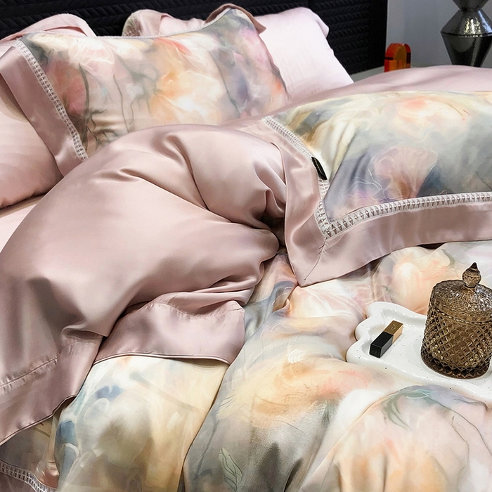 91家纺网 家纺一手货源 找家纺 黑白森林 2026新款轻奢天丝印花四件套 梦境-粉